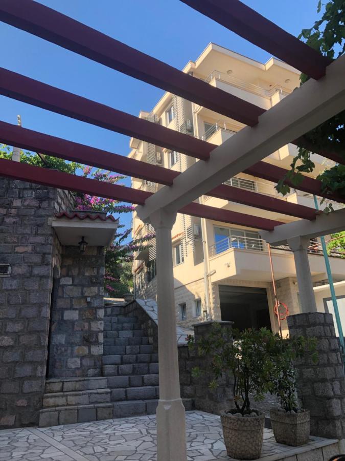 Apartments Rafailovic Ljubo Рафаїловичі Екстер'єр фото