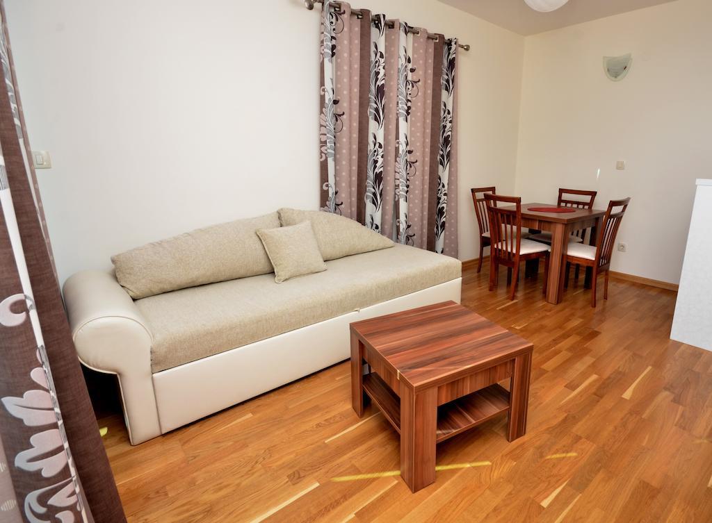 Apartments Rafailovic Ljubo Рафаїловичі Екстер'єр фото